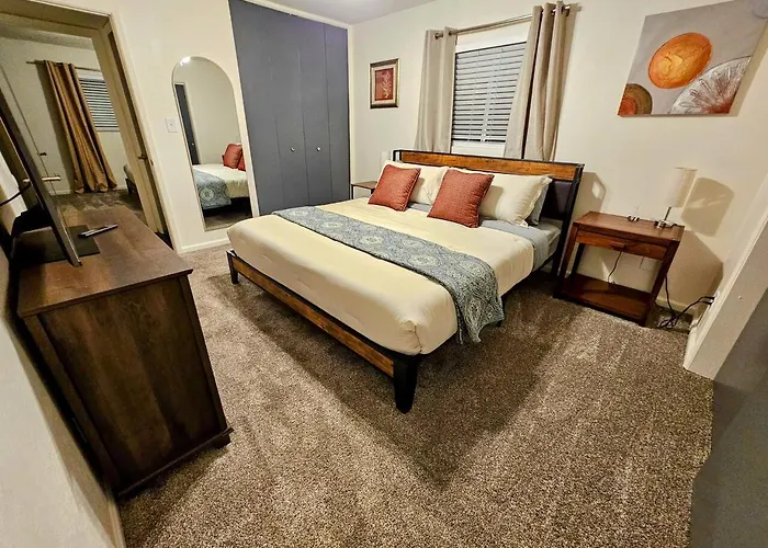 Classic Charmer - Pet Friendly Holiday home